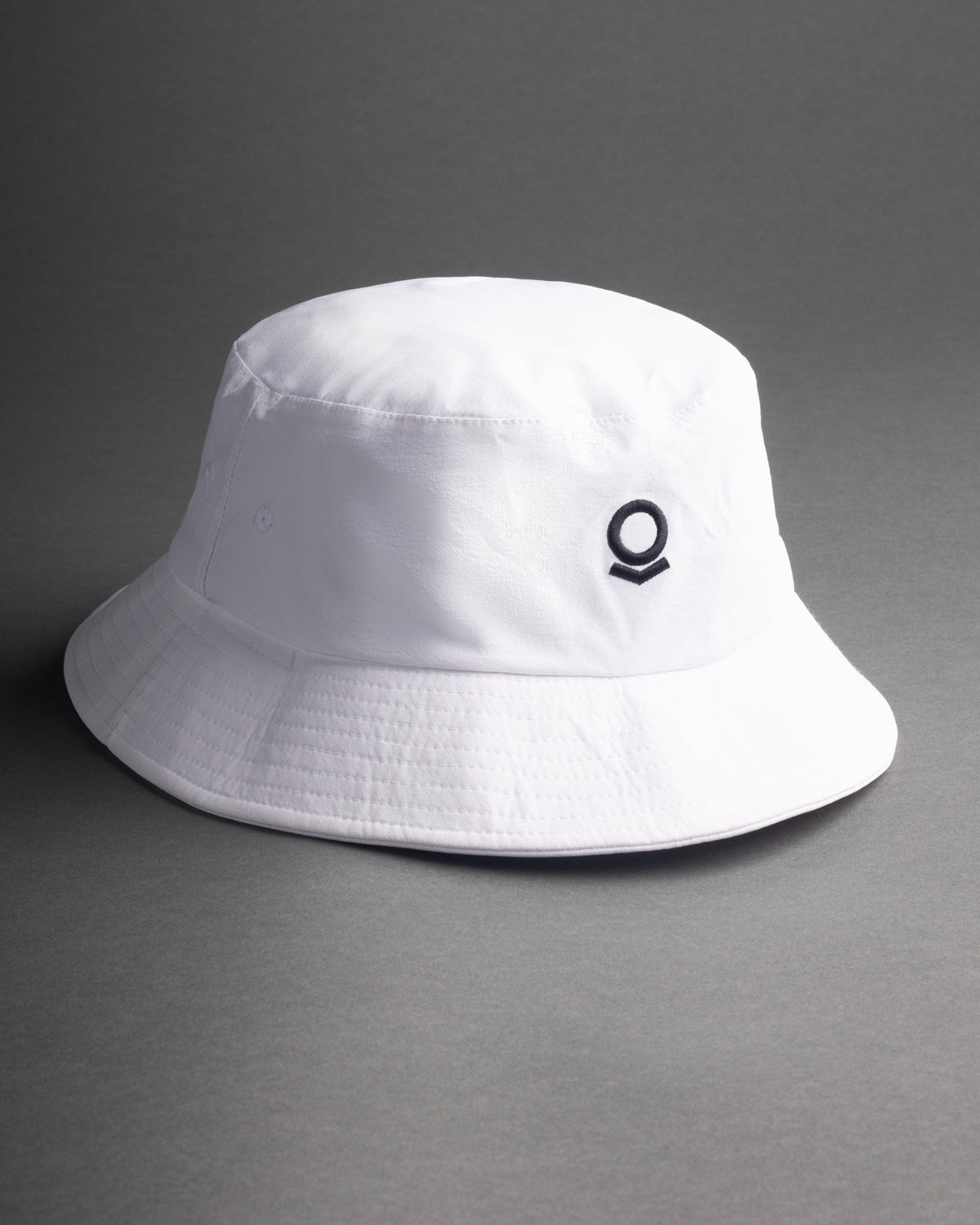 Performance Bucket Hat White