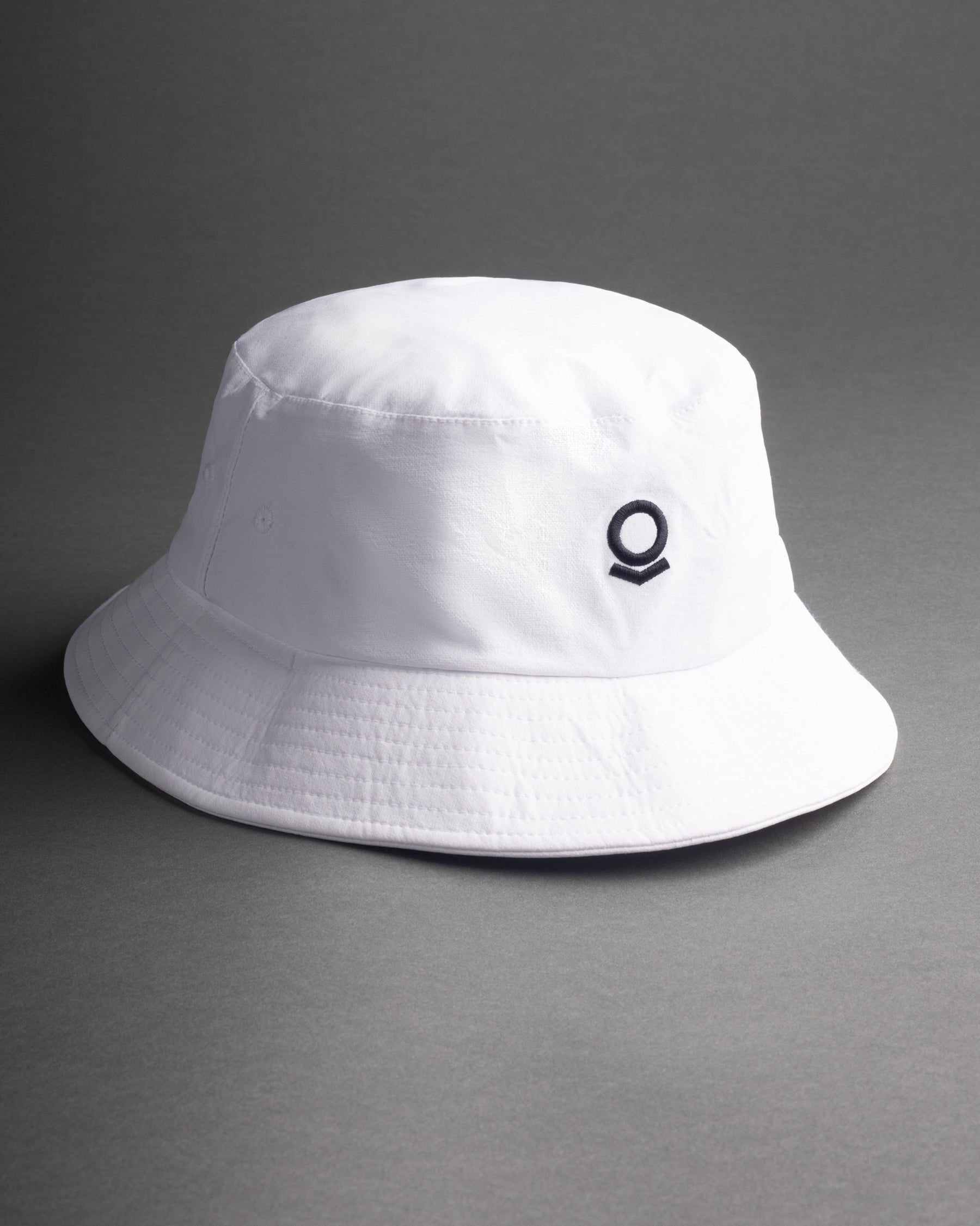 Performance Bucket Hat White