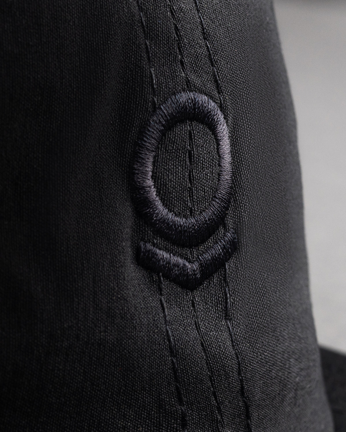 BLACK STEALTH PERFORMANCE BASE CAP